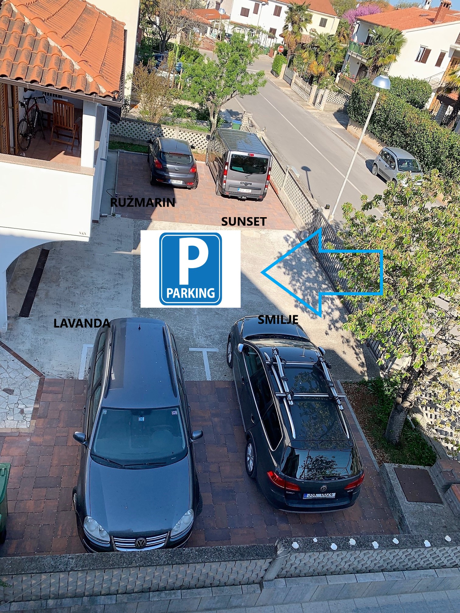Villa Aleksandar parking 2019 (2).jpg